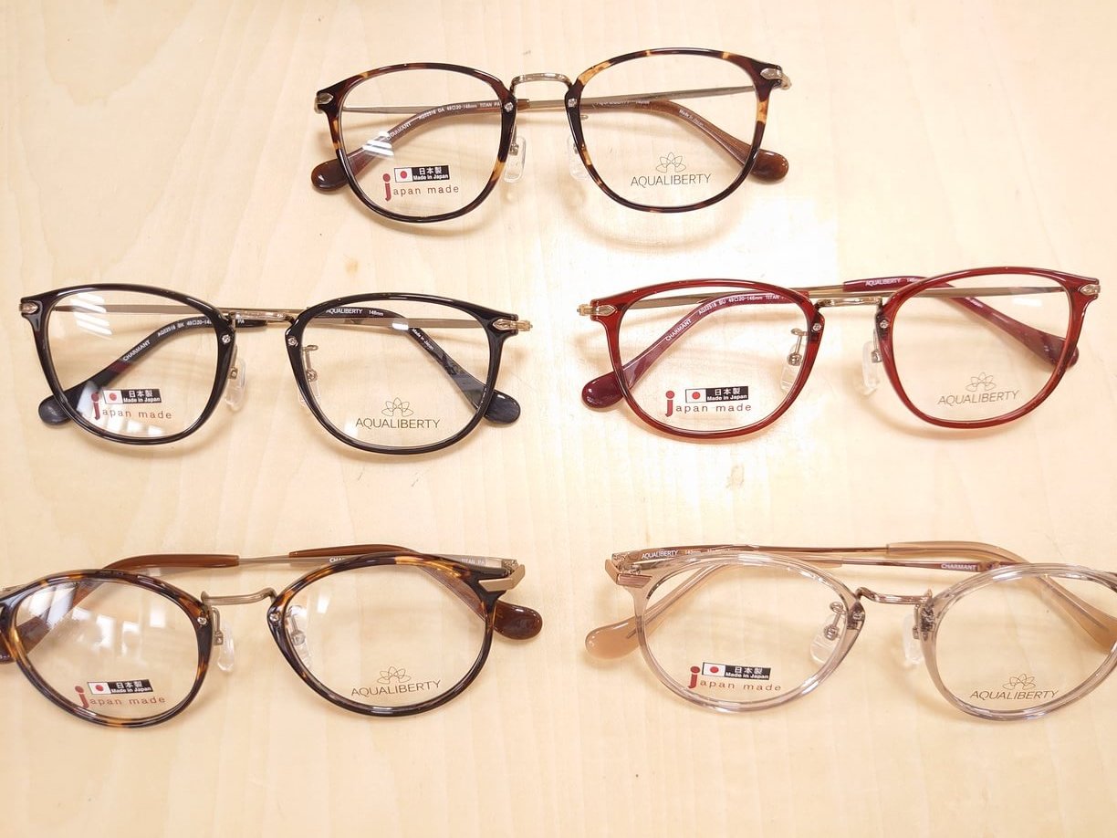 aq22513-bk600.jpg